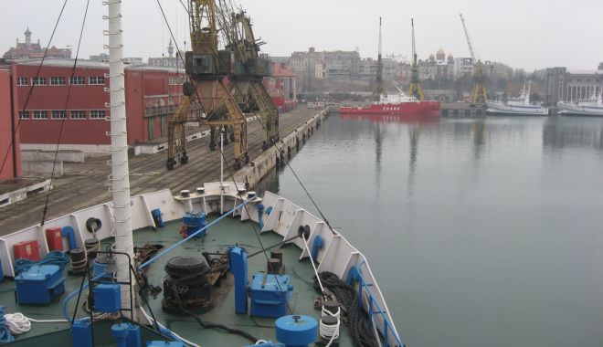 Porturile maritime românești au pierdut cinci milioane de tone de mărfuri din cauza pandemiei și secetei - porturilemaritimeaupierdutcincim-1606060158.jpg