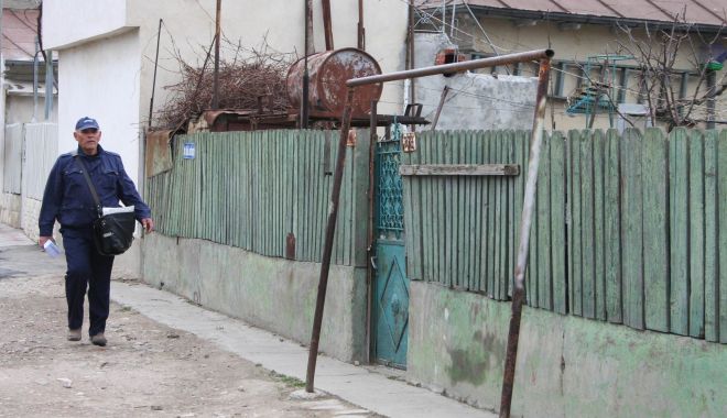 Poșta Română a început achitarea pensiilor - postasgf12-1585734765.jpg