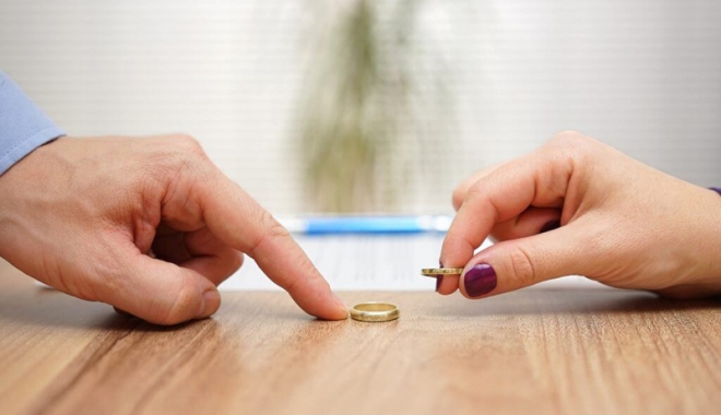 Poți să divorțezi dacă unul din soți nu este în țară? - potisadivortezi-1511104060.jpg
