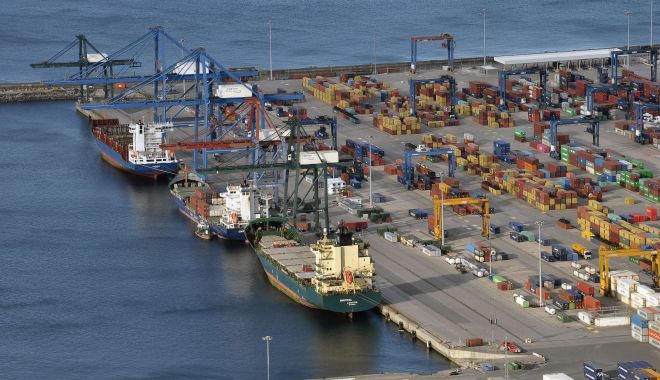 Potop de investiții în portul Constanța, în 2020 - potopdeinvestitiiinportulconstan-1591980656.jpg
