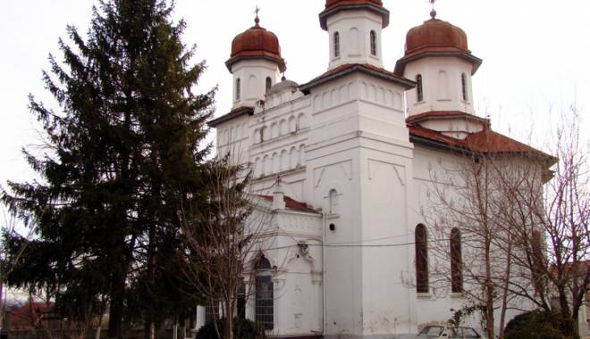 Povestea primarului tătar care s-a luptat pentru biserica creștinilor - povesteakemal51-1444922586.jpg