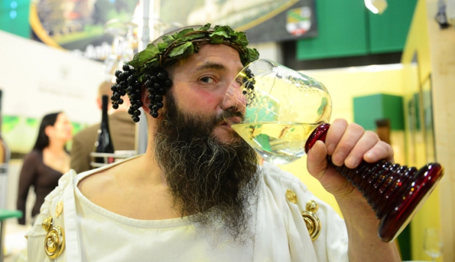 Povestea sarmalelor de Crăciun - povesteasarmalelor-1483028665.jpg