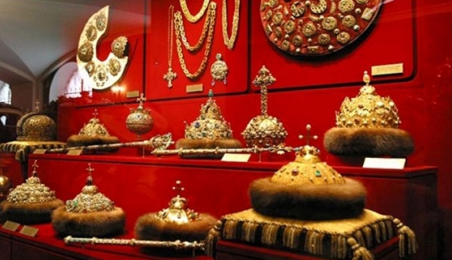 Povestea Tezaurului României la Moscova, spusă de Isărescu - povesteatezaurului-1459961933.jpg