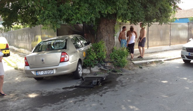 Galerie FOTO - Accident rutier în Constanța - poz31-1405080336.jpg