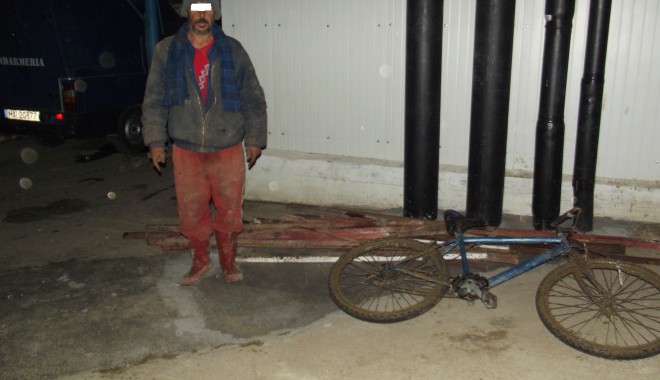 Cu bicicleta, la furat de fier vechi - poza1fiervechi-1387370090.jpg