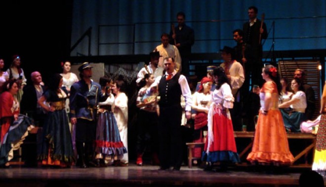 Opera în recital la Festivalul constănțean al muzicii - pozacarmenslides-1351876423.jpg