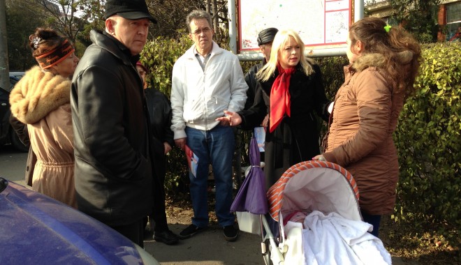 Băncuțe pentru pensionarii din zona Eden - pozamanuelamitreabancuteeden2ptr-1353945126.jpg