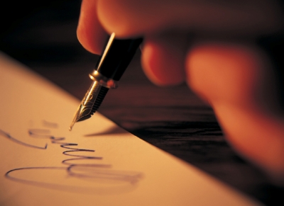 Scriitor condamnat la moarte! - pozastire1-1419515657.jpg