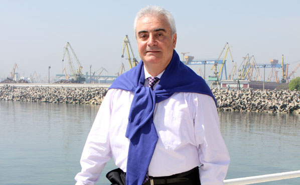 Dinu Gheorghe: 