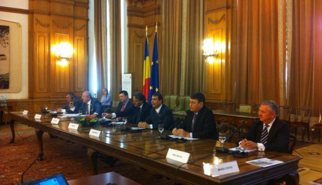 Senatorul Marian Vasiliev, prezent la Adunarea Rețelei Universităților de la Marea Neagră - ppddvasiliev1-1380129429.jpg