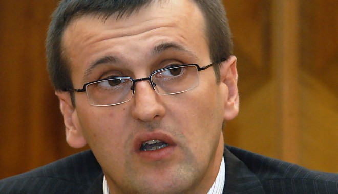 Cristian Preda vrea vot de la 16 ani - preda-1361146382.jpg