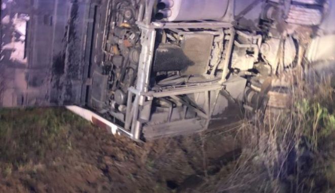 Plan roșu de intervenție! Autocar cu 33 de persoane, rãsturnat în afara carosabilului; șapte victime! - predaauto10122022-1670697779.jpg