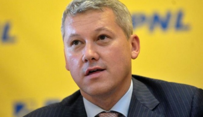 Predoiu își depune luni candidatura la Primăria București - predoiu-1461332972.jpg