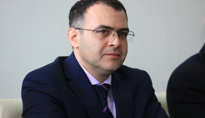Prefectura va lua la puricat primăriile din județul Constanța - prefect-1427807185.jpg
