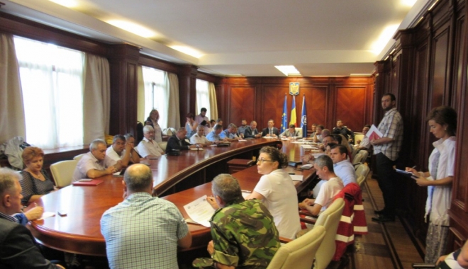Prefectul Ioan Albu a convocat Comitetul pentru Situații de Urgență. Ce spun autoritățile - prefect-1501239571.jpg
