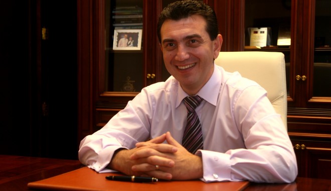 Prefectul Claudiu Palaz se întâlnește cu ministrul culturii al Turciei - prefectclaudiupalaz6-1321257660.jpg