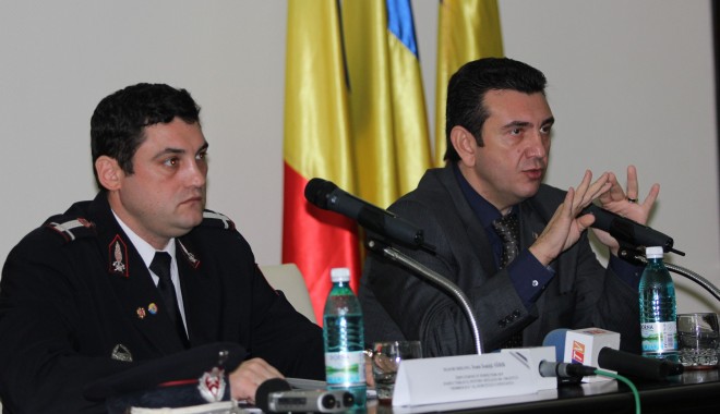 La inițiativa prefectului / Stația de pompieri de la Tuzla va fi mutată la Eforie - prefectisu-1327498439.jpg