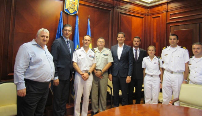Delegație militară, vizită la Prefectura Constanța - prefectura-1500484869.jpg
