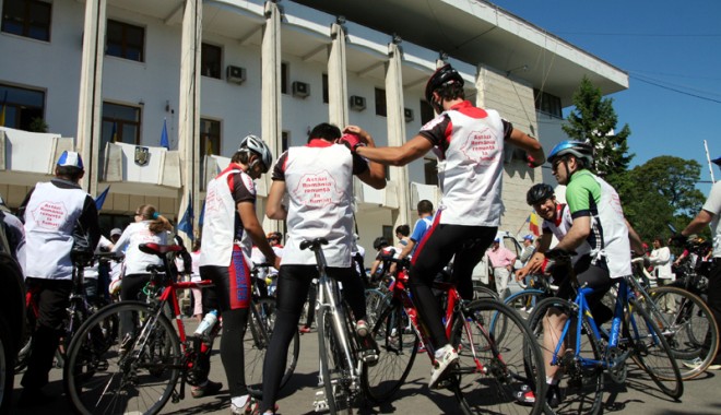 Marșul sănătății pe biciclete, la Constanța - prefecturabiciclistiantifumat118-1370015927.jpg