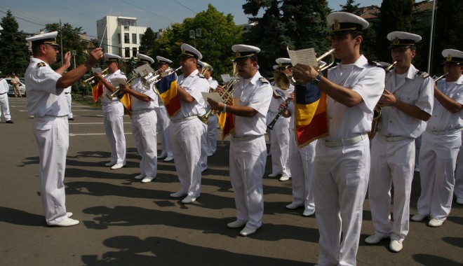 Ziua Imnului celebrată de Prefectura Constanța - prefecturaziuaimnului43-1343548290.jpg