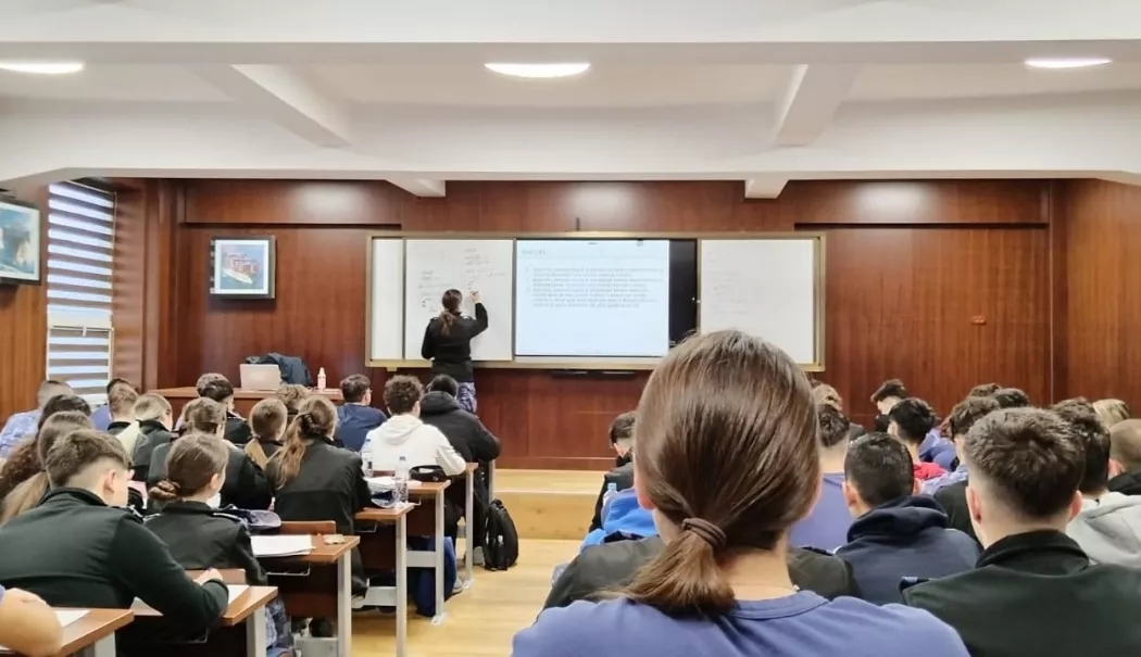 Ședințe de pregătire gratuită a Bacalaureatului, la Academia Navală - pregatire-bac-1767891912.webp