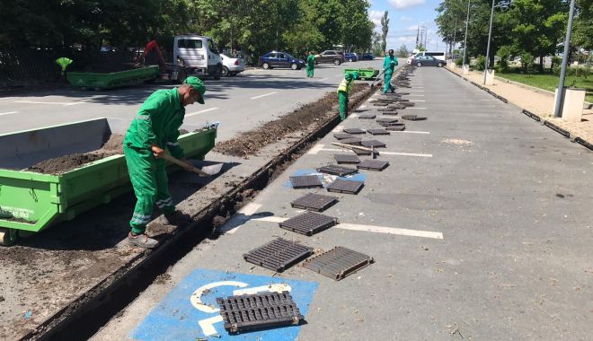 Pregătiri pentru o nouă rundă de ploi, la Constanţa. Canalizările şi rigolele, decolmatate - pregatiri1-1623666779.jpg