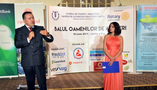 Pregătiți-vă rochiile și costumele de gală, pentru Balul oamenilor de afaceri! - pregatitivadebal1-1527512821.jpg