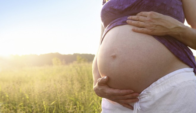 Pericolele la care își expune o gravidă fătul prin lipsa somnului - pregnantoriginal1-1351889270.jpg