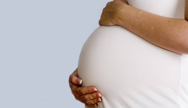 A devenit mamă la doar 11 ani. Incredibil cine este tatăl - pregnantwoman-1439551876.jpg