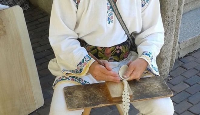 Sărbătoarea Tradițiilor și Meșteșugurilor Dobrogene, la Constanța - prelucrareaartisticaalemnuluimar-1568186765.jpg