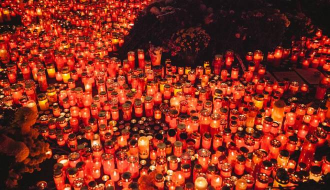 Premieră absolută a unei piese având ca subiect tragedia din Colectiv - premiera-1447347884.jpg