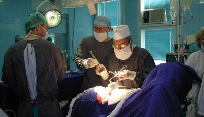 Premieră medicală la Spitalul Județean Constanța: operații digestive cu laparoscop 3D - premieramedicala-1443462718.jpg