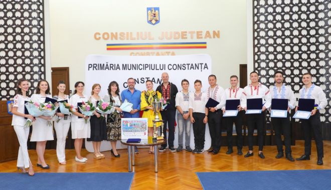 Premiul I pentru constănțenii prezenți la cel mai mare festival de folclor din Europa