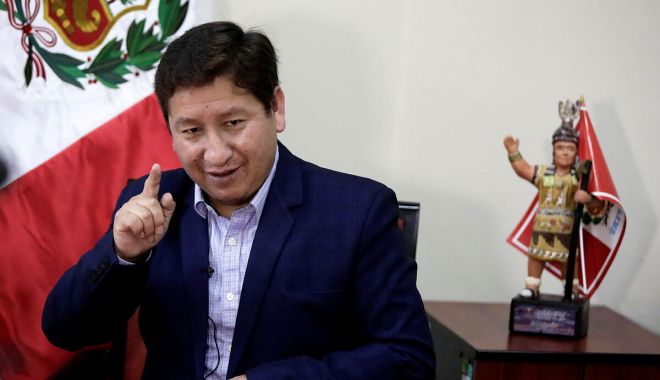 Premierul din Peru amenință cu naţionalizarea unui câmp de gaze naturale - premierperu-1632745166.jpg