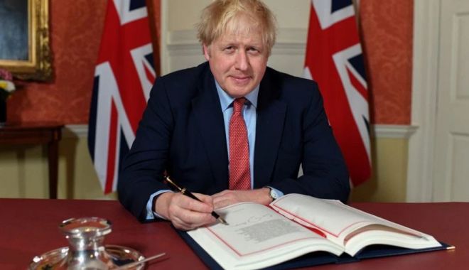 Premierul britanic Boris Johnson a semnat acordul cu privire la Brexit - premierul-1580072066.jpg