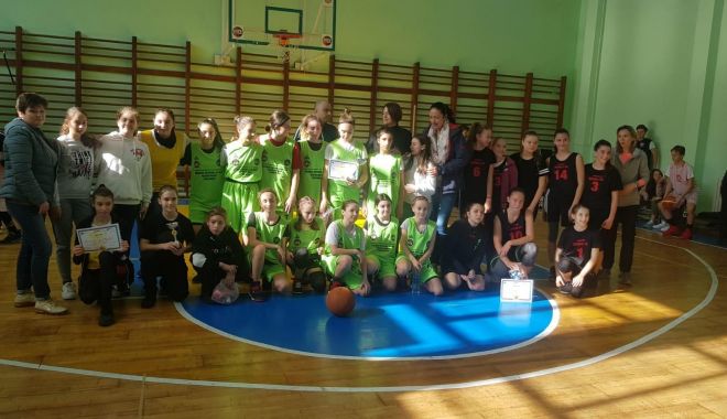 Premii pentru sportivii de la Colegiul de Arte 