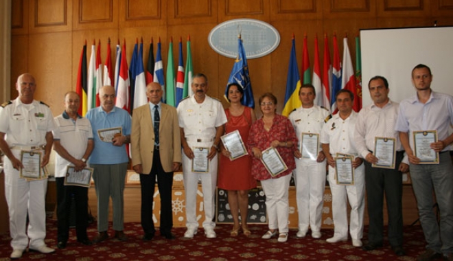 Premiile Clubului Amiralilor pentru literatură - premiile-1469103123.jpg