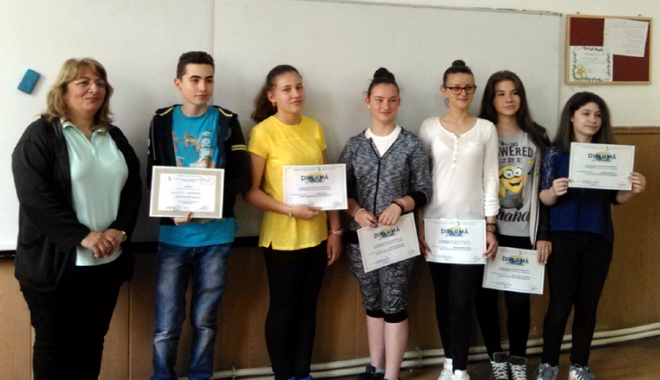 Premii pentru elevii de la Kogălniceanu - premiipentruelevii-1465316222.jpg