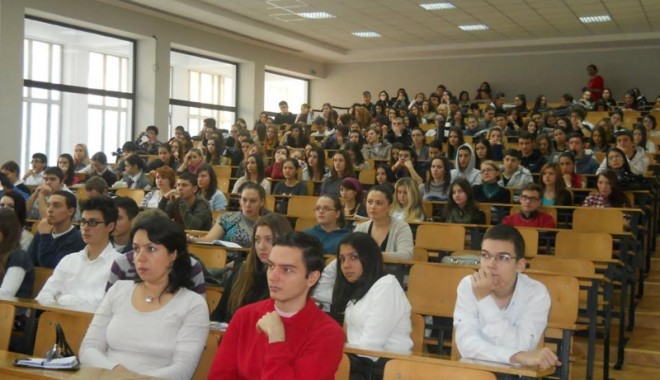 Universitatea 