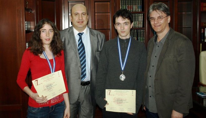 La Universitatea 