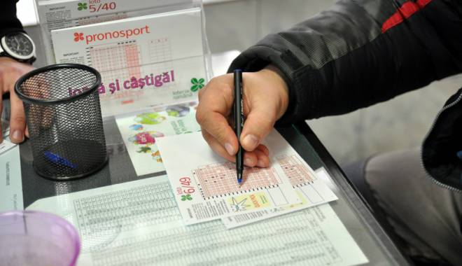 Marele premiu la 6 din 49 se apropie de șase milioane de euro - premiuloto-1447265481.jpg