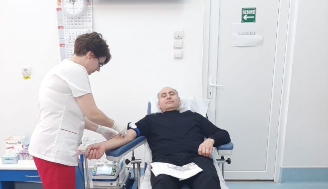 Preoții și credincioșii au donat sânge - preotidonaresange2-1582319293.jpg
