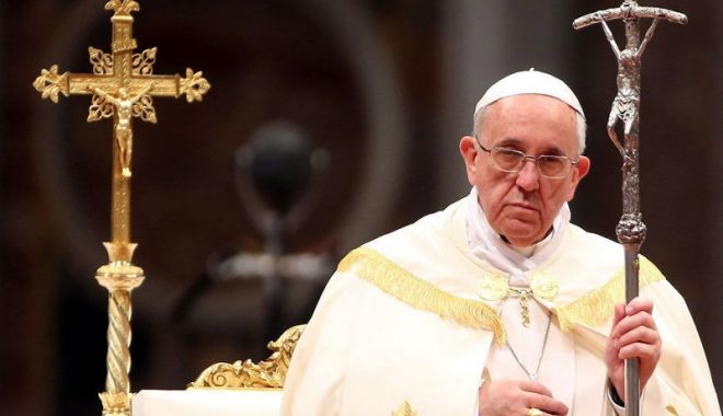 Președintele francez s-a întâlnit cu Papa Francisc, la Vatican - presedintele-1530014010.jpg