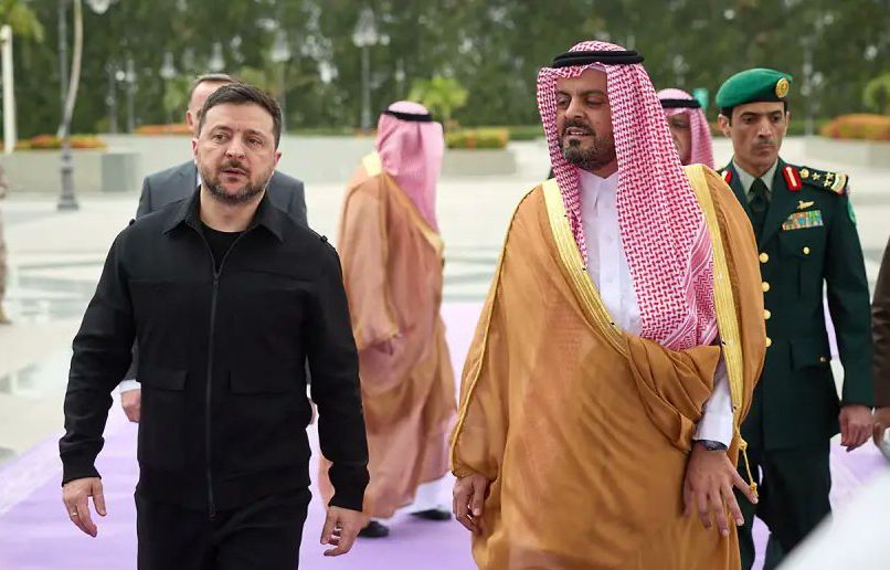 Președintele ucrainean Volodimir Zelenski, vizită surpriză în Arabia Saudită - presedintele-1774606445.webp