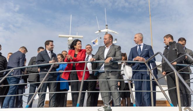 Președintele Georgiei a vizitat portul Constanța - presedintelegeorgieiavizitatport-1665671287.jpg