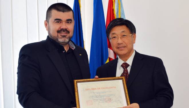 Președintele UDTTMR,  Gelil Eserghep,  felicitat de consulul Chinei - presedinteleudttmrgelileserghep3-1424354285.jpg