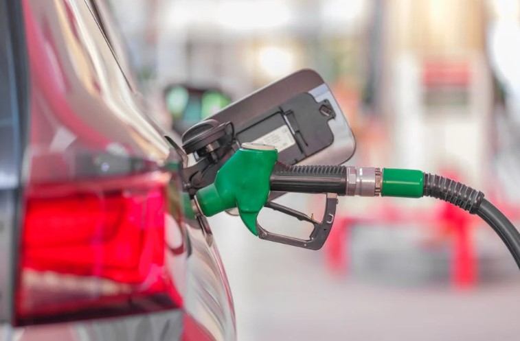 Benzina și motorina se scumpesc din nou. Ce prețuri ne așteaptă la pompă - pret-motorina-1773648382.webp