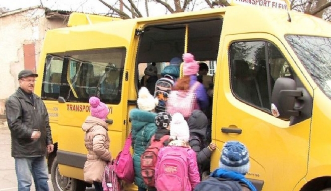 Prețul abonamentelor decontate elevilor care fac naveta rămâne neschimbat - pretulabonamentelordecontateelev-1504865315.jpg