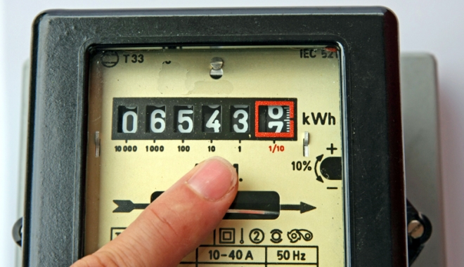 Prețul energiei electrice crește de la 1 ianuarie 2018 - pretulenergiei-1513101974.jpg