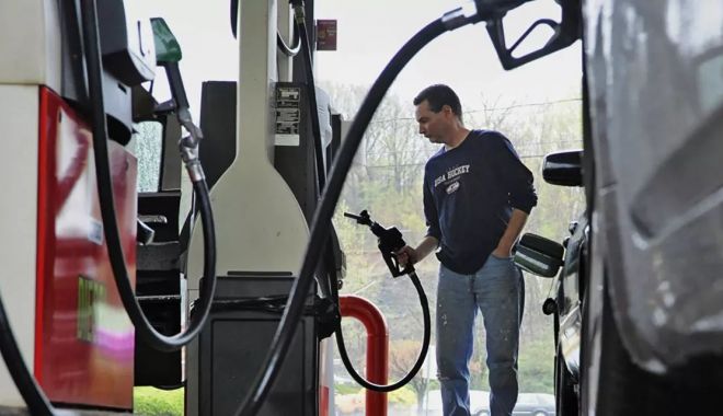 România a ocupat în septembrie locul 2 în UE la scumpirea carburanţilor - pretullapompa-1635336899.jpg